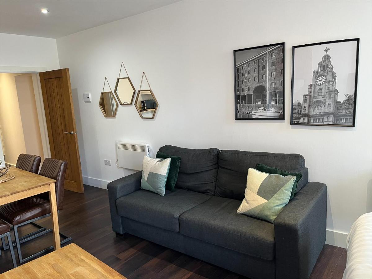Central Aparthotel By Ustay Liverpool Exterior photo